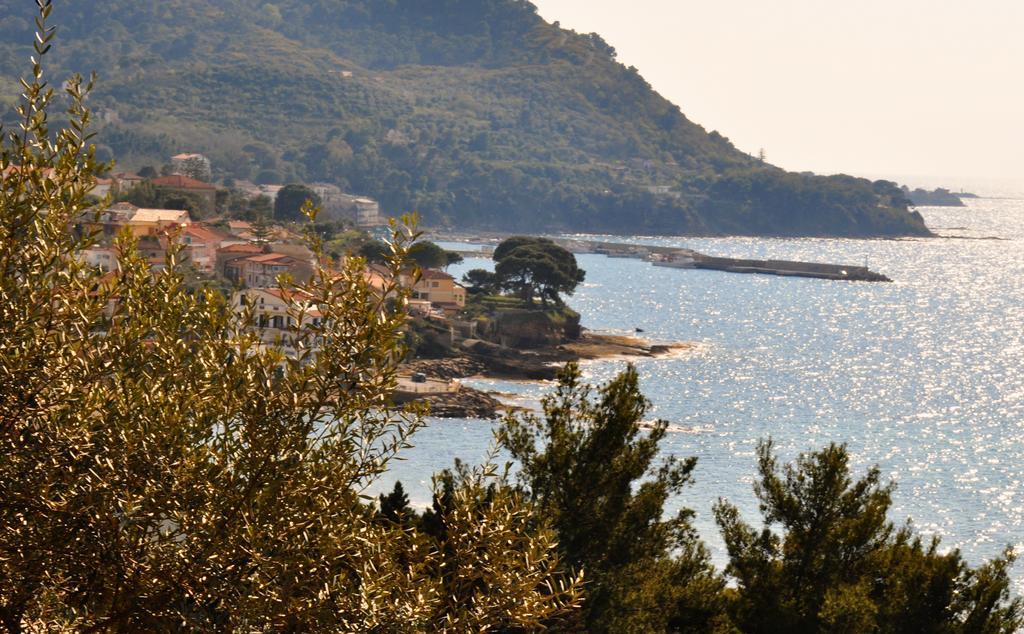 סנטה מריה די קסטלבאטה Villa Laura Sea View Apartments מראה חיצוני תמונה
