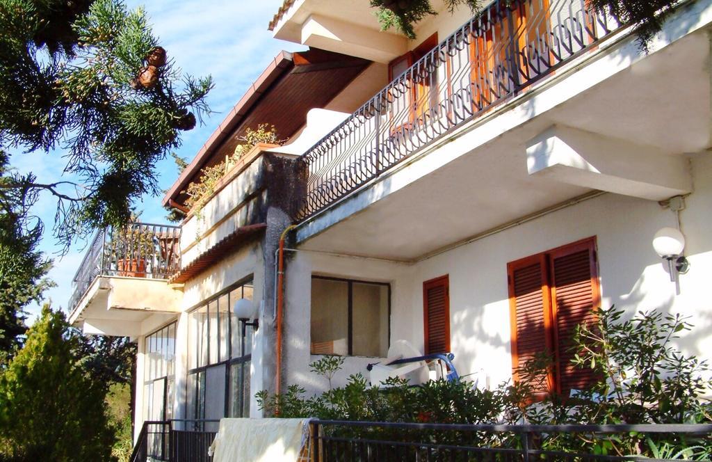 סנטה מריה די קסטלבאטה Villa Laura Sea View Apartments מראה חיצוני תמונה