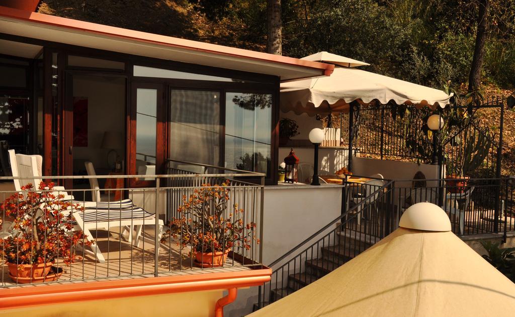 סנטה מריה די קסטלבאטה Villa Laura Sea View Apartments מראה חיצוני תמונה